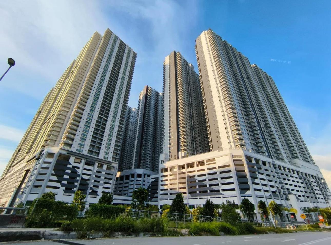 Rc Residences *